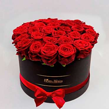 Black Box of Red Roses